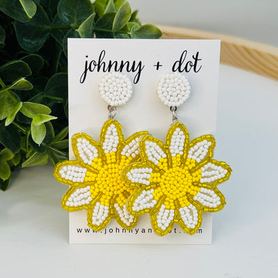 Beaded White Daisy Delight Earrings