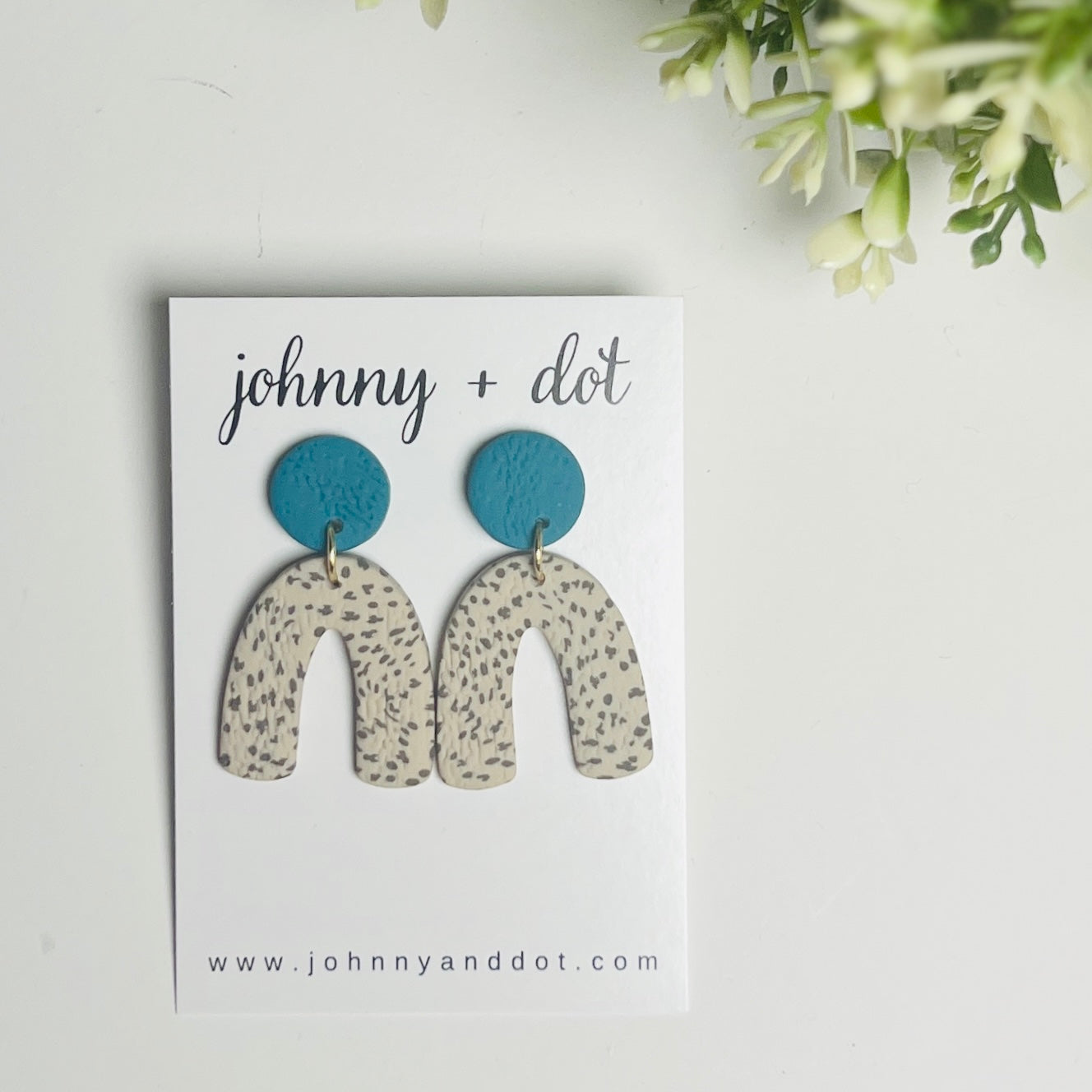 Speckled Arch Dangle Earrings