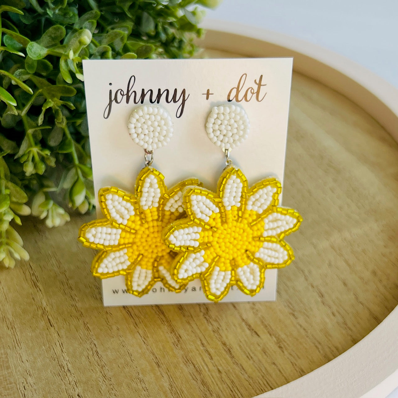 Beaded White Daisy Delight Earrings