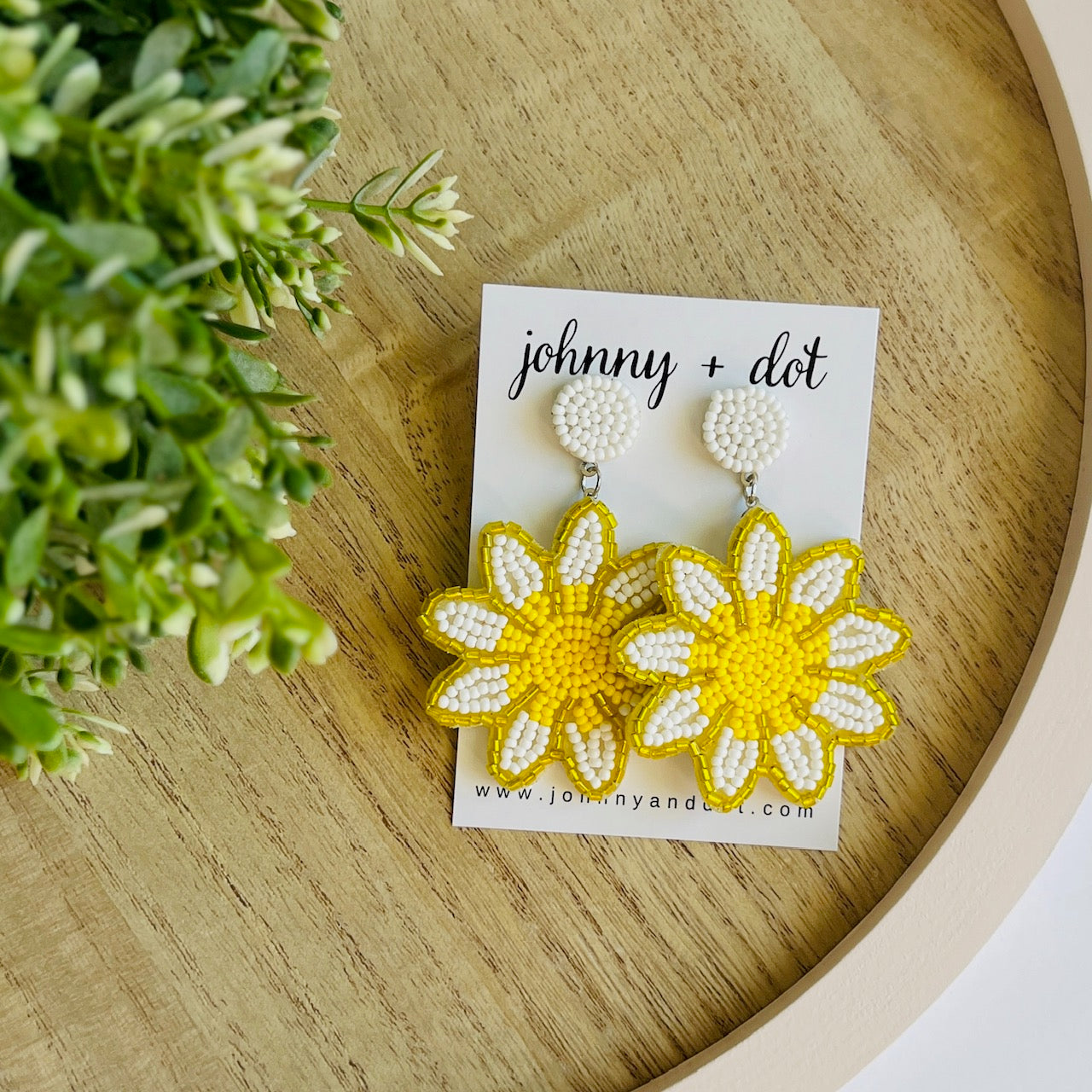 Beaded White Daisy Delight Earrings