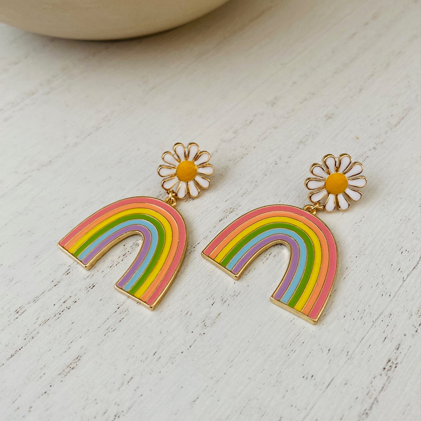 Daisy Rainbows - Johnny & Dot